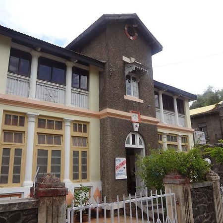 Hotel Rajmandir Púna Exteriér fotografie